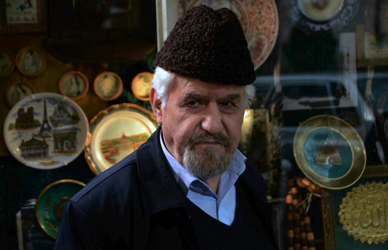 عنایت بخشی هنرمندان از عشق به امام هشتم (ع) میگویند/امام رضا مقصد و مقصود تمام مردم ایران است/////////////////////چهارشنبه