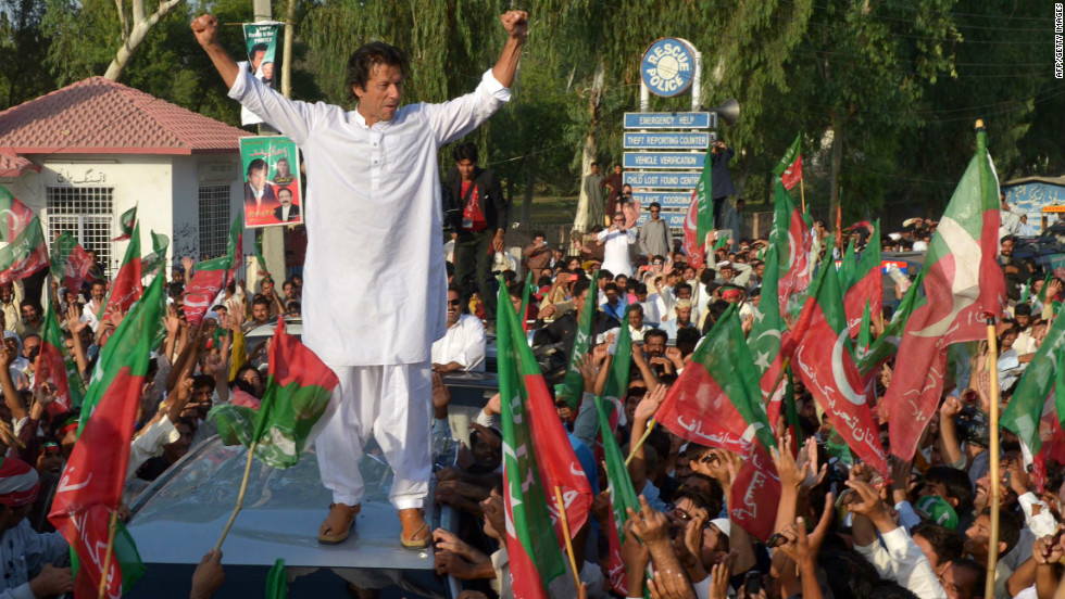 آمادگی حزب تحریک انصاف برای تشکیل دولت پاکستان ؛اسلام آباد با ریاست عمران خان به کدام سو میرود؟ آمادگی حزب تحریک انصاف برای تشکیل دولت پاکستان ؛اسلام آباد با ریاست عمران خان به کدام سو میرود؟