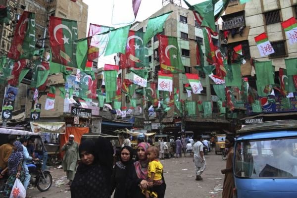 آمادگی حزب تحریک انصاف برای تشکیل دولت پاکستان ؛اسلام آباد با ریاست عمران خان به کدام سو میرود؟ آمادگی حزب تحریک انصاف برای تشکیل دولت پاکستان ؛اسلام آباد با ریاست عمران خان به کدام سو میرود؟