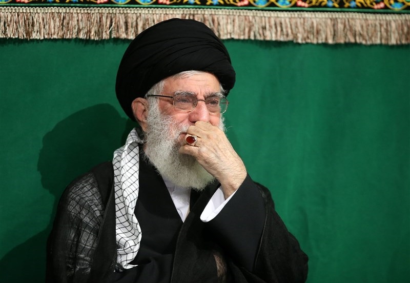 درس بزرگ امام جواد(ع)؛ هنگامی که در مقابل قدرت‌های منافق و ریاکار قرار می‌گیریم، باید همت کنیم که هوشیاری مردم را برای مقابله‌ی با این قدرت‌ها برانگیزیم
