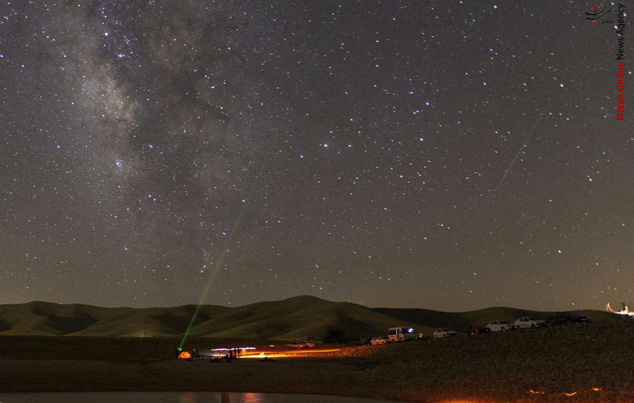 بارش بیش از ۱۰۰ شهاب سنگ در آسمان نقاط مختلف کشور