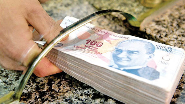 اثر سقوط لیر بر اقتصاد ایران +جدول
