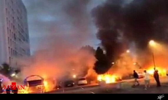 آتش زدن خوروها در پی ناآرامی پیش از برگزاری انتخابات پارلمانی سوئد آتش زدن خوروها در پی ناآرامی پیش از برگزاری انتخابات پارلمانی سوئد + فیلم