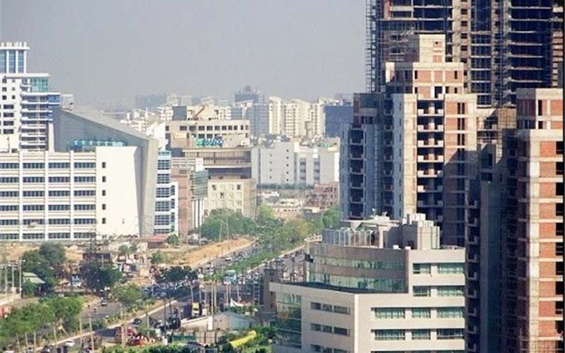 بازار مسکن خلوت‌تر می‌شود
