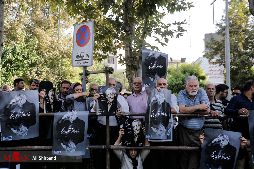 وداع با عزت سینمای ایران وداع با عزت سینمای ایران/آقای بازیگر میرود