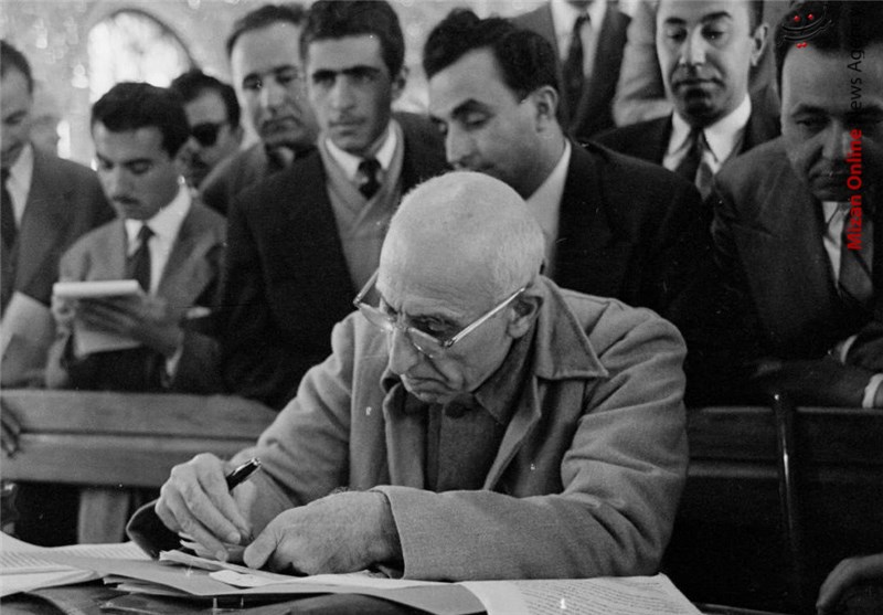 فوایدی که مذاکره ندارد!/ پرده‌برداری از چهره شیطان/٢٨ مرداد و اسناد سياه امريكا /جدال عجیب سر گل استرالیا و لوازم آرایشی!