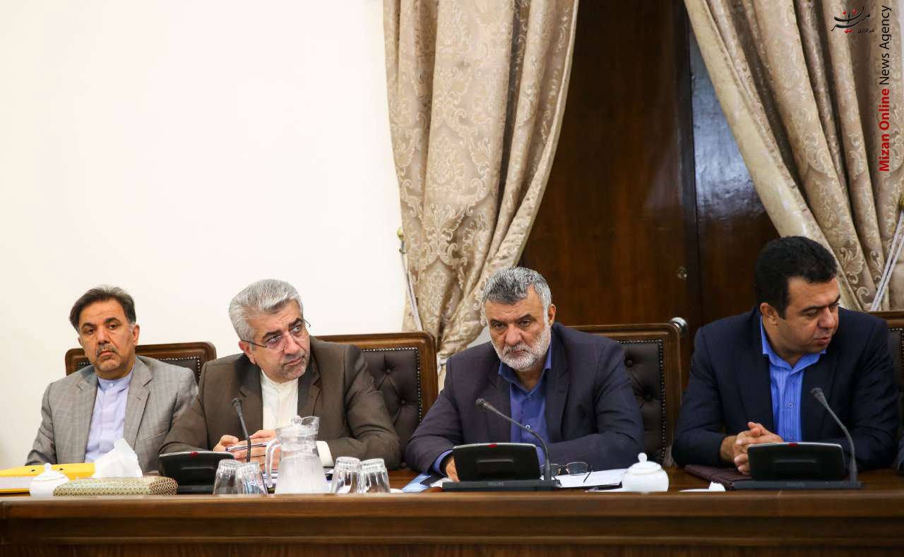 جلسه ستاد فرماندهی اقتصاد مقاومتی جلسه ستاد فرماندهی اقتصاد مقاومتی +عکس
