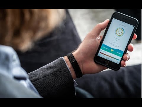 نمی توانید احساستان را از این دستبند پنهان کنید! نمی توانید احساستان را از این دستبند پنهان کنید!