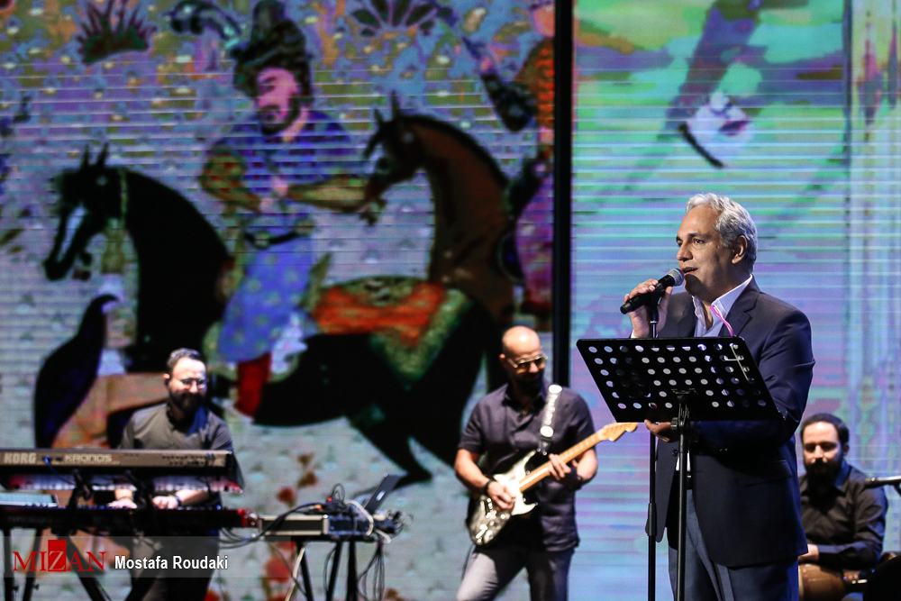کنسرت مهران مدیری کنسرت مهران مدیری برگزار شد/طنین آره بارون میومد در برج میلاد تهران