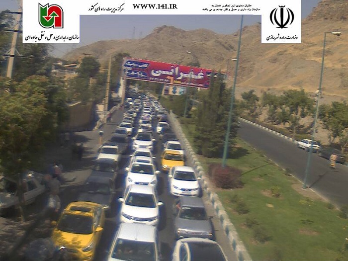 ترافیک نیمه سنگین در جاده چالوس ترافیک نیمه سنگین در جاده چالوس