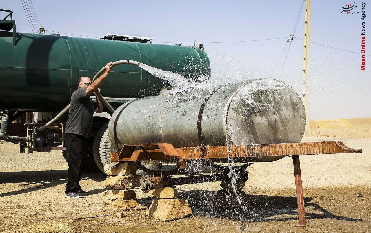 آبرسانی سیار به روستاهای قروه آبرسانی سیار به روستاهای قروه +عکس