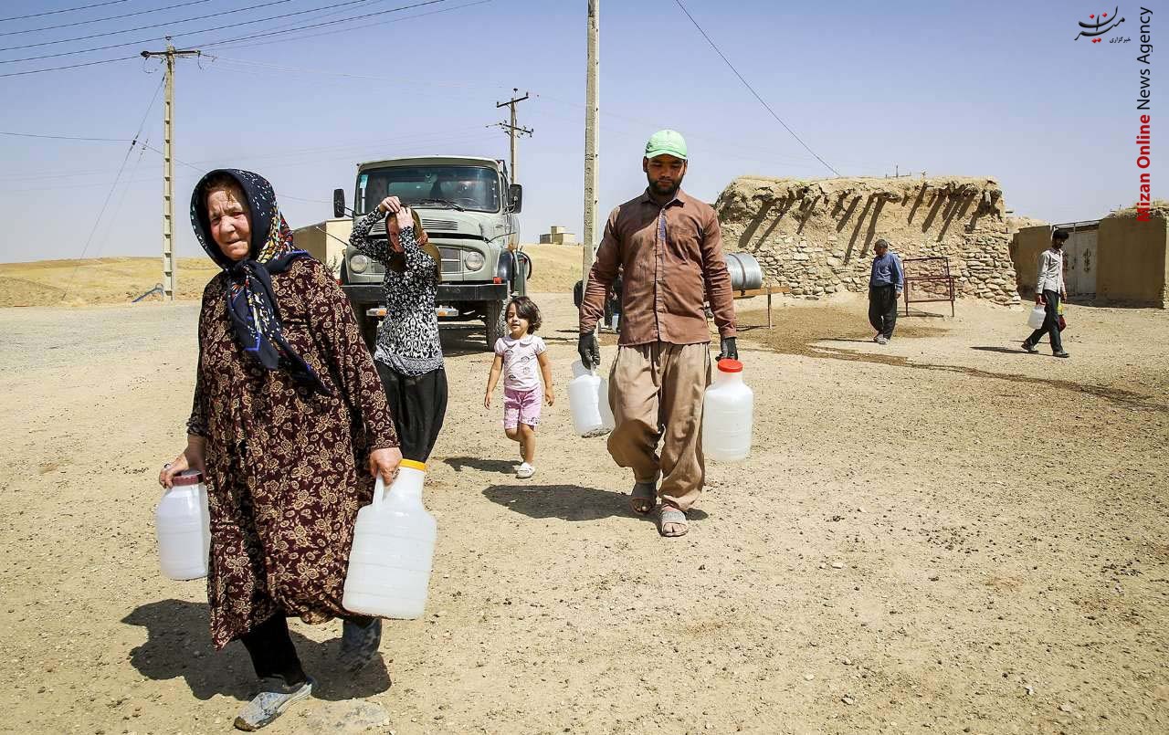 آبرسانی سیار به روستاهای قروه آبرسانی سیار به روستاهای قروه +عکس