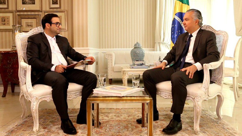 سفیر بزریل از «برنامه سفیران» شبکه پنج تقدیر کرد