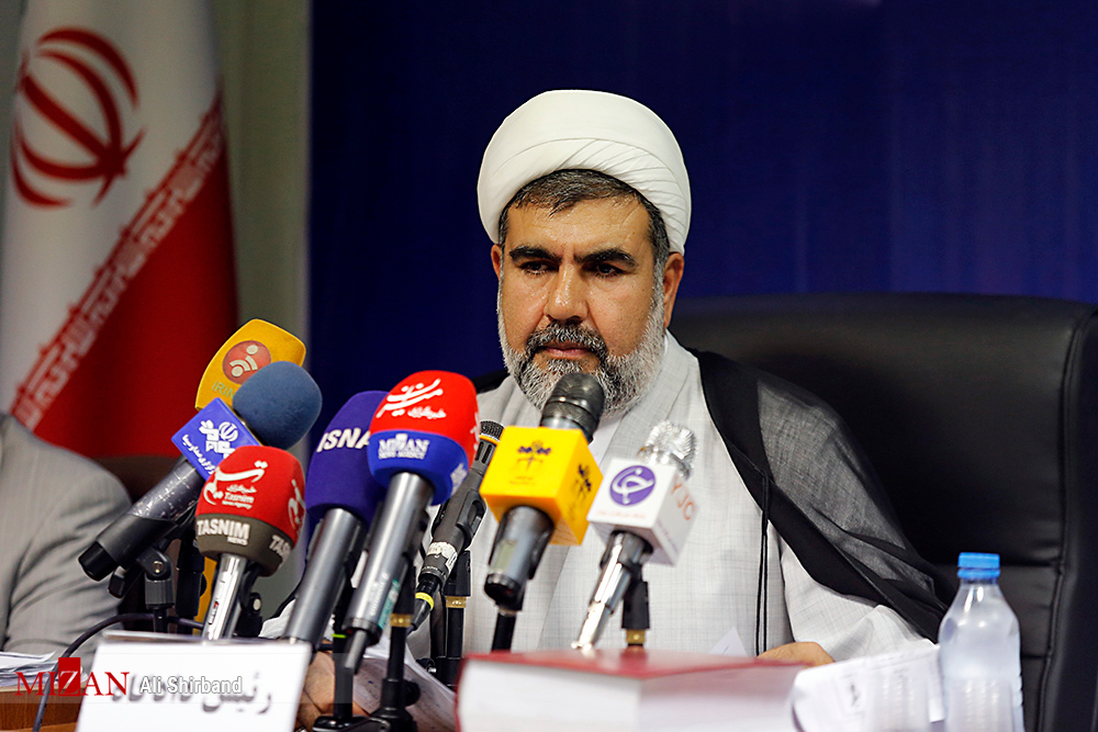 مشاور احمدی نژاد: ۶ رسانه در دادگاه مشایی حضور داشتند/ دولت بهار: فقط میزان بود!