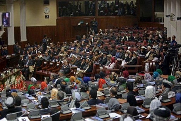 فضای متشنج جلسه امروز پارلمان 