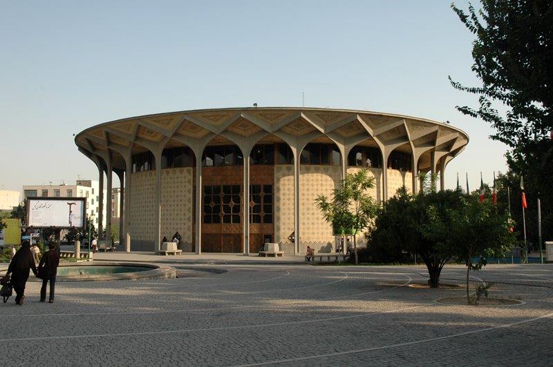 دبیر جشنواره تئاتر دفاع مقدس تئاترهای امروز با منشور فرهنگی انقلاب فاصله دارند/برخی آثار نمایشی چگونه مجوز اجرا می گیرند؟/جشنواره فجر باید ترسیم کننده مواضع انقلابی جمهوری اسلامی ایران باشد////////////////////شنبه
