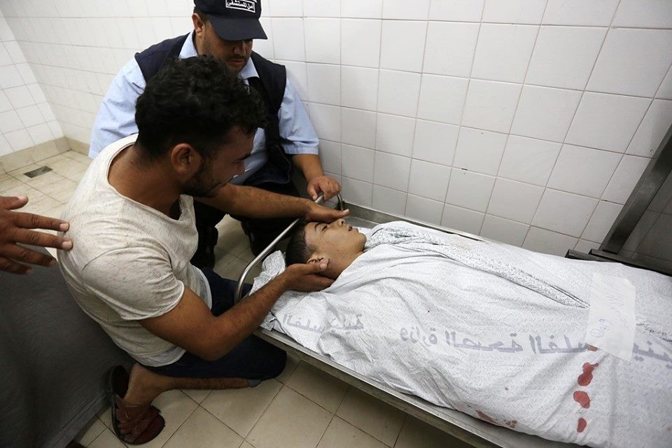 ۲ شهید و ۴۰۰ زخمی در بیستوچهارمین راهپیمایی بازگشت ۲ شهید و ۴۰۰ زخمی در بیستوچهارمین راهپیمایی بازگشت