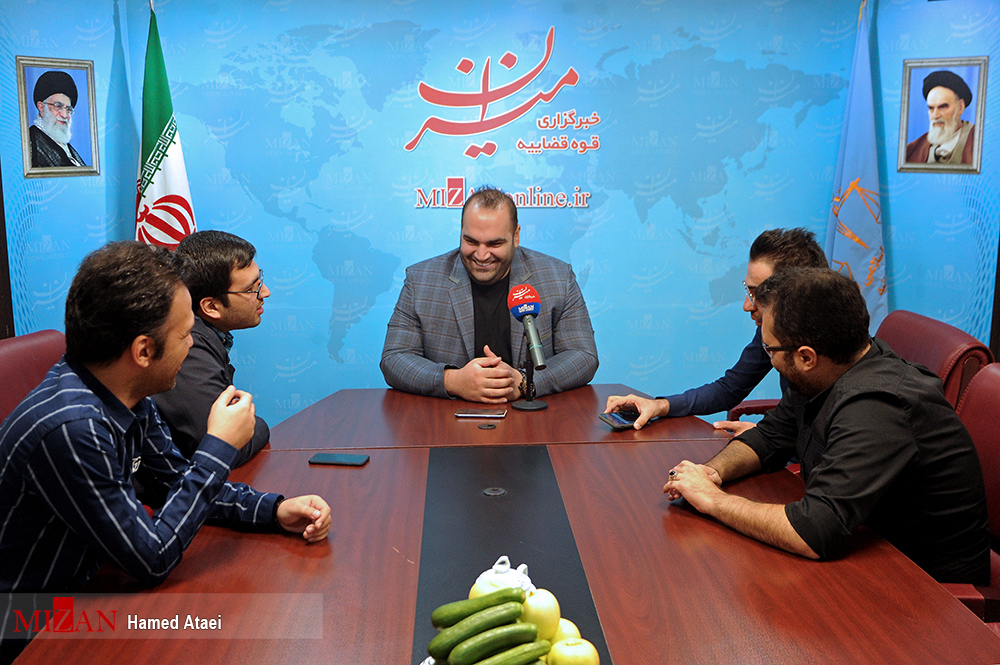 خداحافظیام ربطی به تالاخادزه نداشت/ صحبت درباره ریاستم در فدراسیون وزنهبرداری تنشزا است/ کیانوش خودسر نیست/ هوادار پرسپولیس نیستم خداحافظیام ربطی به تالاخادزه نداشت/ صحبت درباره ریاستم در فدراسیون وزنهبرداری تنشزا است/ کیانوش خودسر نیست/ هوادار پرسپولیس نیستم