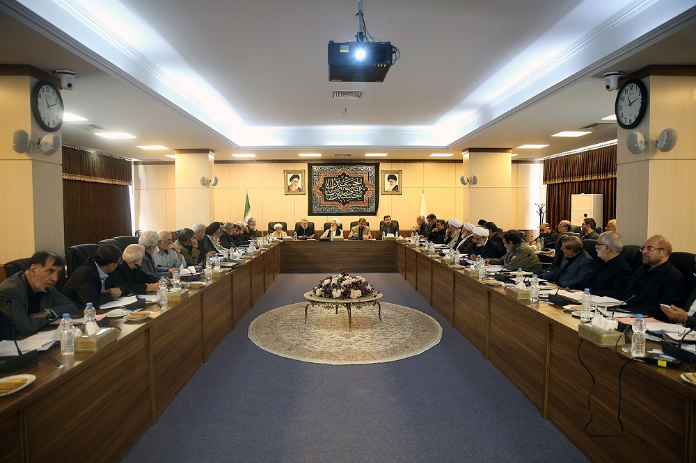 جلسه امروز مجمع تشخیص به ریاست آیت‌الله موحدی‌کرمانی تشکیل شد