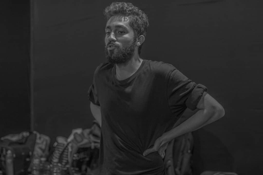 مافیای تئاتر نسل جوان را دلسرد کرده است/روابط و لابی مثل سرطان نفس تئاتر را گرفته است////////////پنجشنبه