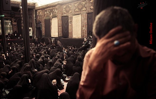 وجود چه اقلام خوراکی در بوفه مدارس ممنوع است؟ / «تیزاب»؛ گلوی انگورکاران ملایر را خشکاند/ رزمایش اقتدار عاشورایی در کرمانشاه