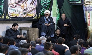 ماه محرم فرصت مناسبی برای طلب بخشش گناهان و خودسازی است