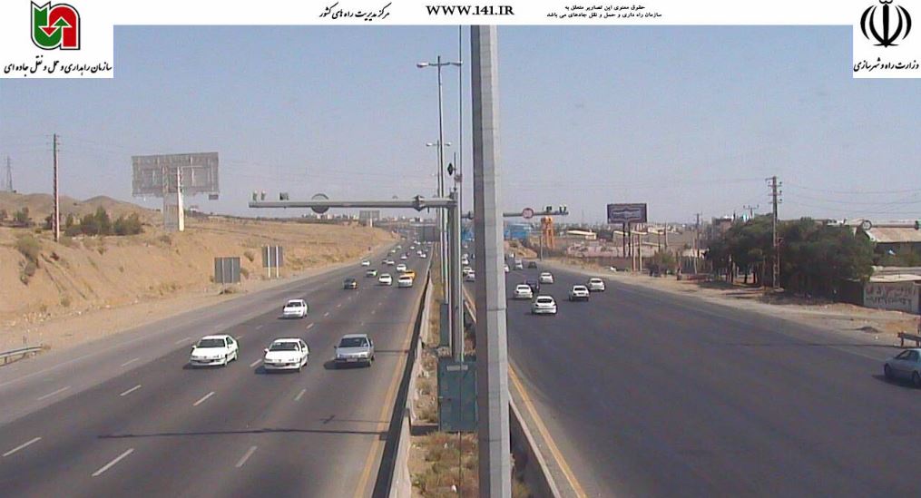 مسافران در راه بازگشت/ ترافیک در مسیرهای ورودی به تهران مسافران در راه بازگشت/ ترافیک در مسیرهای ورودی به تهران