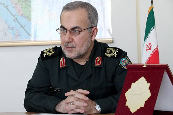 سربازان ستون نیرو‌های مسلح هستند