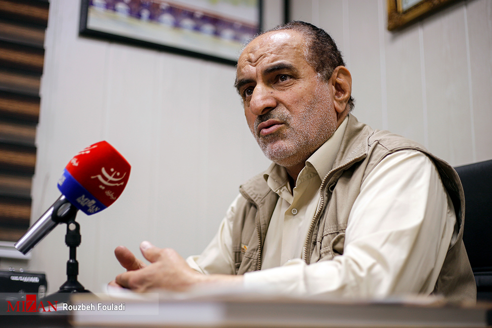 قبل از انقلاب، مسئول بوفه هوانیروز اصفهان هم آمریکایی بود