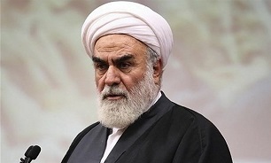 جواب رد به درخواست مذاکره ترامپ نشانه‌ی عظمت و بزرگی انقلاب اسلامی است