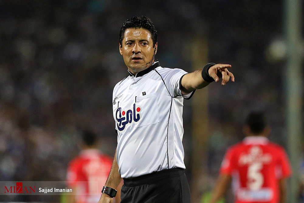 سهرابیان باید اخراج میشد/ فغانی بیشتر از بازیکنان خسته شد سهرابیان باید اخراج میشد/ فغانی بیشتر از بازیکنان خسته شد