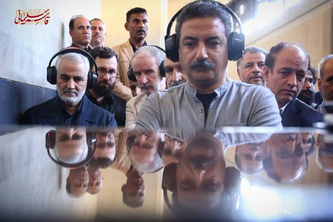 حضور سردار سلیمانی در آغاز فیلمبرداری فیلم سینمایی آن ۲۳ نفر +تصاویر حضور سردار سلیمانی در آغاز فیلمبرداری فیلم سینمایی آن ۲۳ نفر +تصاویر