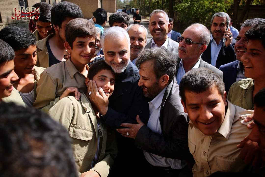 حضور سردار سلیمانی در آغاز فیلمبرداری فیلم سینمایی آن ۲۳ نفر +تصاویر حضور سردار سلیمانی در آغاز فیلمبرداری فیلم سینمایی آن ۲۳ نفر +تصاویر