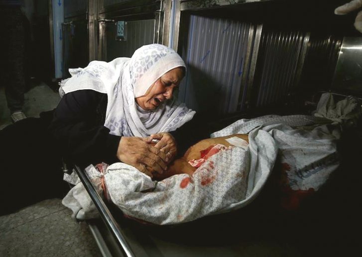 بیستوهشتمین راهپیمایی بازگشت در نوار غزه/۳ فلسطینی شهید و ۴۰۰ نفر مجروح شدند بیستوهشتمین راهپیمایی بازگشت در نوار غزه/۳ فلسطینی شهید و ۴۰۰ نفر مجروح شدند