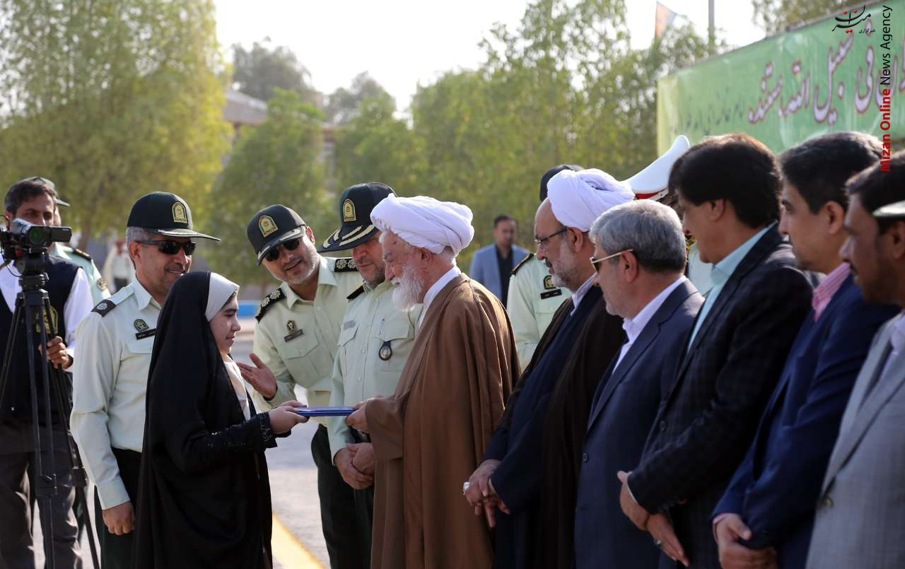 مراسم صبحگاه مشترک نیروهای مسلح مراسم صبحگاه مشترک نیروهای مسلح در شهرستانها +عکس