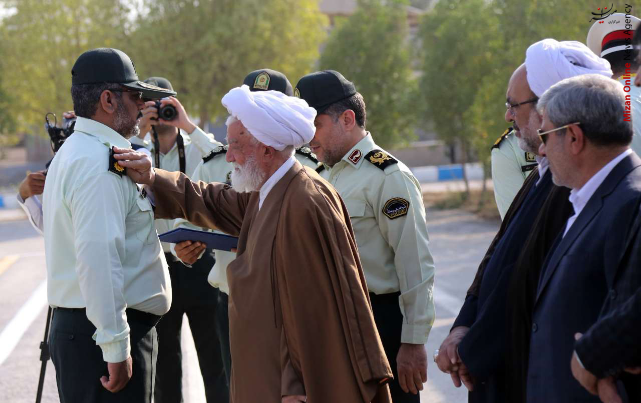 مراسم صبحگاه مشترک نیروهای مسلح مراسم صبحگاه مشترک نیروهای مسلح در شهرستانها +عکس