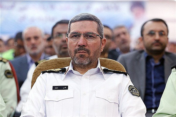 حیوان‌گردانی جرم است/ ضبط گواهینامه راننده گان پر خطر