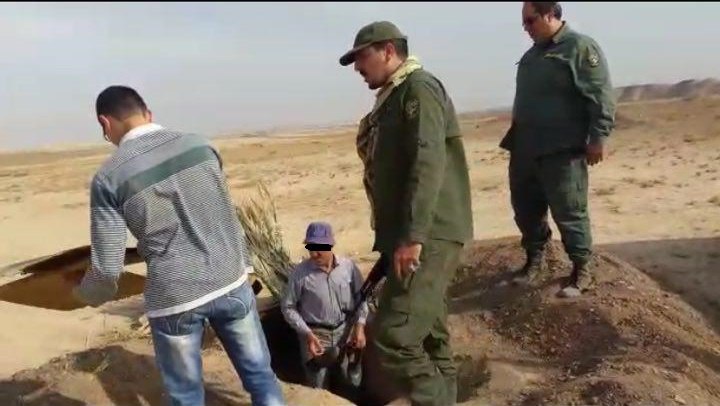اقتدار یگان حفاظت محیط زیست استان تهران در برخورد با قاچاق حیات وحش / دستگیری متخلفان زنده گیری پرندگان شکاری کمیاب و در حال انقراض اقتدار یگان حفاظت محیط زیست استان تهران در برخورد با قاچاق حیات وحش / دستگیری متخلفان زنده گیری پرندگان شکاری کمیاب و در حال انقراض