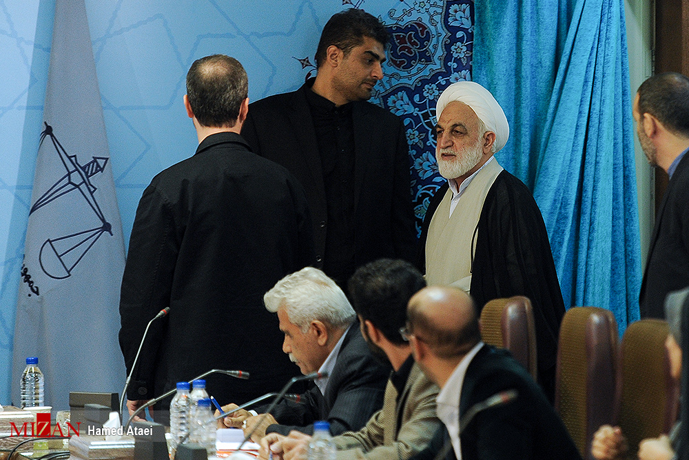 سخنگوی قوه قضاییه روایتی تصویری از اتفاقات امروز/ واژگونی مرگبار کامیون حامل مهاجران در ترکیه/ غباروبی حرم حضرت علی (ع) در آستانه اربعین/ نمایشگاه خودروهای قدیمی و کلاسیک در اوکراین