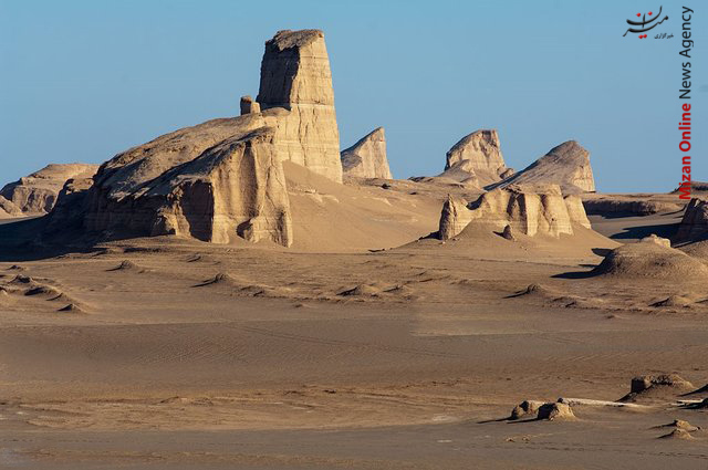 بیابان لوت خوشههای زرین تاکستانهای ملایر؛ در آستانه ثبت جهانی شدن/ پیشبینی برداشت ۱۱۰۰ تن انار از انارستانهای چهارمحال و بختیاری/ بارندگی شدید در خوزستان و ۷ استان دیگر