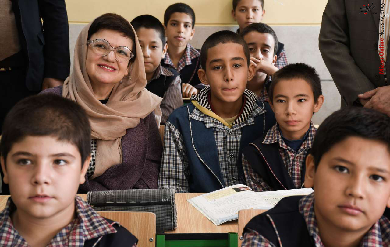 روایتی تصویری از اتفاقات امروز/ کشف بقایای ۶۳ جنین در دیترویت آمریکا/ آتش سوزی مهیب در کارخانه‌ای در قفقاز/ افتتاح مدرسه اتباع خارجی در اصفهان