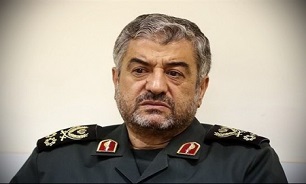 سرلشکر جعفری درگذشت پدر سردار حاجی‌زاده را تسلیت گفت