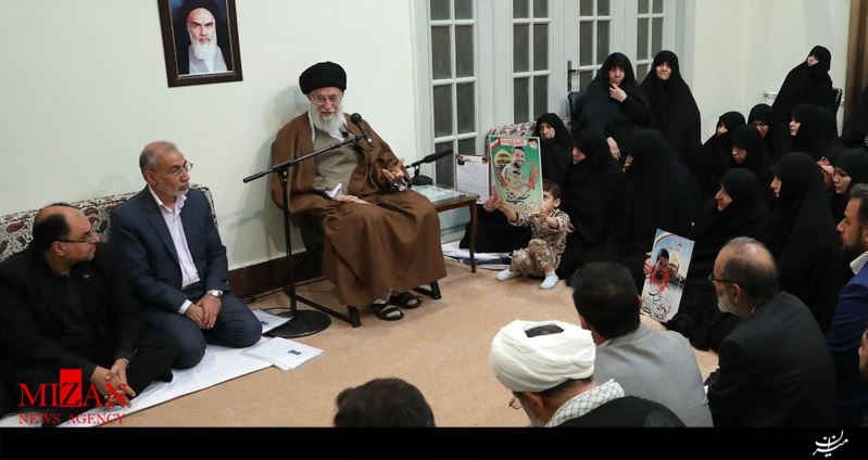 سخنرانی رهبرانقلاب در دیدار جمعی از خانوادههای شهدای مدافع حرم +صوت سخنرانی رهبرانقلاب در دیدار جمعی از خانوادههای شهدای مدافع حرم +صوت