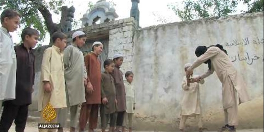 شستشوى مغزى کودکان 