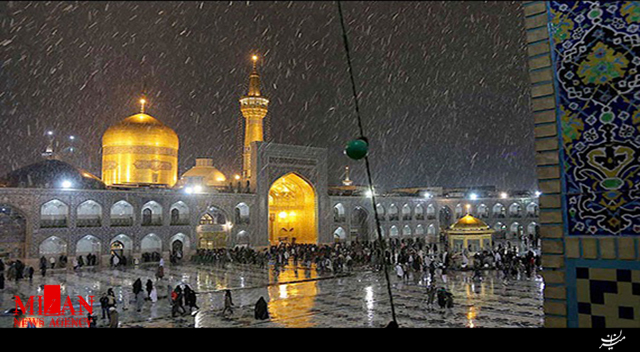 حال و هوای بارانی حرم امام رضا (ع) + فیلم حال و هوای بارانی حرم امام رضا (ع) + فیلم