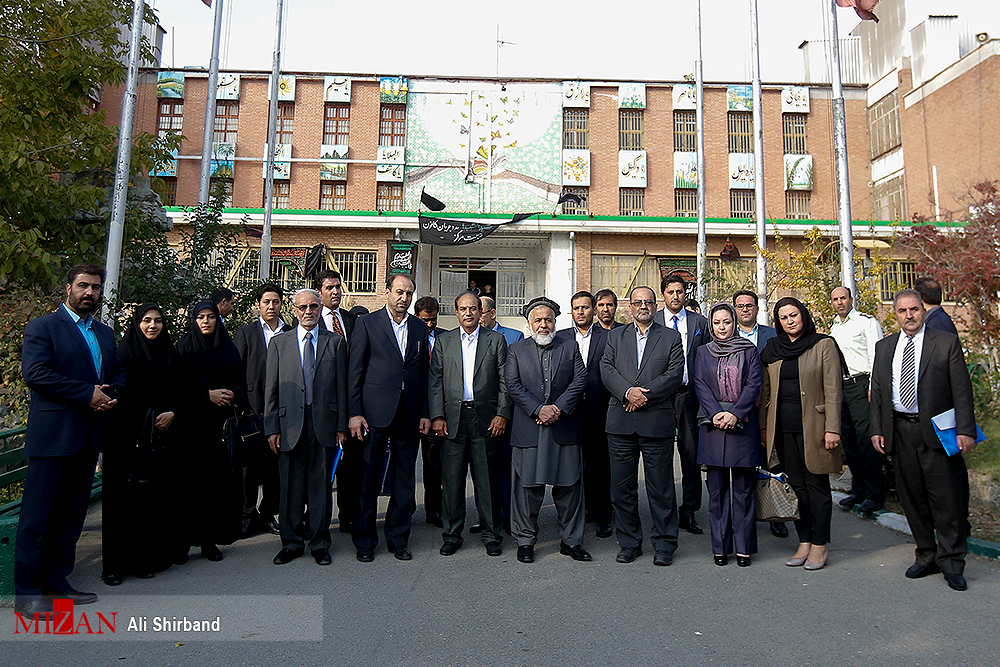 زبان تحسین هیئت افغانستانی از خدمات سازمان زندان‌ها برای اصلاح مددجویان / از استقبال میهمانان با انجام ورزش‎های باستانی تا اهدای هدایای دست‌ساز مددجویان به وزیر دادگستری افغانستان