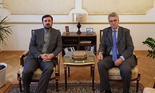 کاظم غریب آبادی