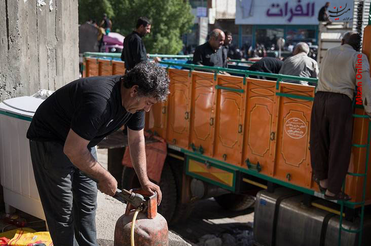 جمع آوری موکبهای پذیرایی از زائران اربعین جمع آوری موکبهای پذیرایی از زائران اربعین در کربلا +عکس