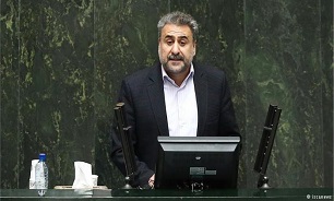 آمریکایی‌ها ۱۳ آبان فقط شعار می‌دهند/ «ظریف» شنا کردن در آب‌های شور را تمرین کند/ افول آمریکا در عرصه جهانی مطرح است