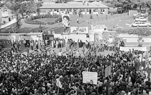امروز؛ تماشاییترین ۱۳ آبان در چهار دهه اخیر/ دلایلی که ثابت میکند آمریکا بزرگترین دشمن مردم ایران است امروز؛ تماشاییترین ۱۳ آبان در چهار دهه اخیر/ دلایلی که ثابت میکند آمریکا بزرگترین دشمن مردم ایران است